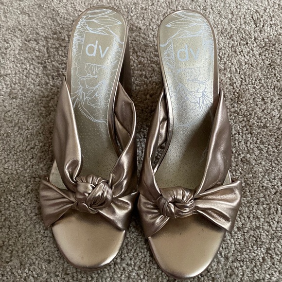 DV by Dolce Vita Shoes - dv by Dolce Vita knotted rose gold mule heels